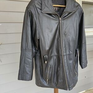 Elegant Black Leather Jacket for Women
